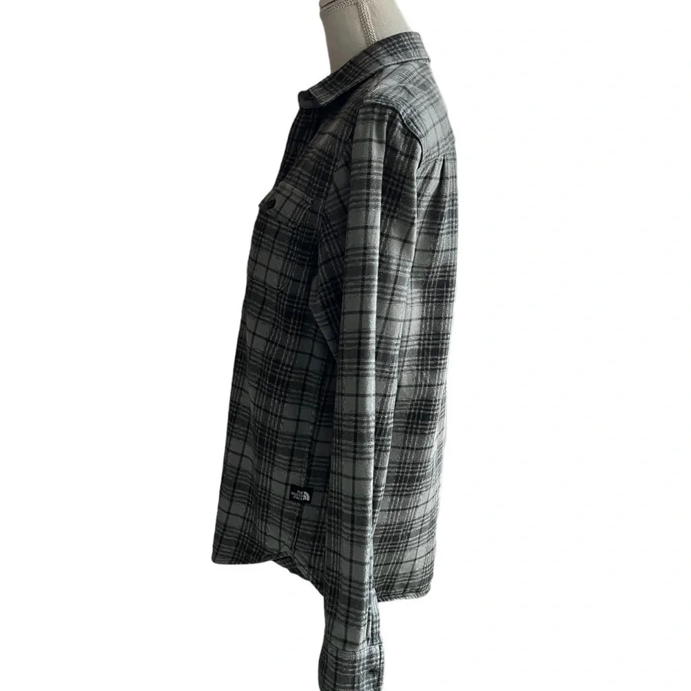 THE NORTH FACE MENS GRAY PLAID SHIRT JACKET SIZE SMALL